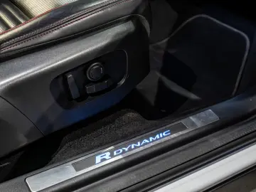 Discovery Sport R-Dynamic HSE 249CP benzina 7 LOCURI