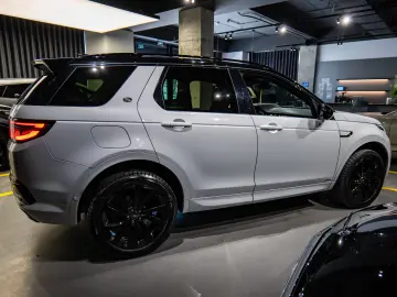 Discovery Sport R-Dynamic HSE 249CP benzina 7 LOCURI