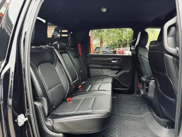 DODGE EU-RAM REBEL 1HAND 12 NAVI DIGITAL TACHO OFFROAD