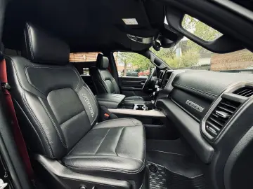 DODGE EU-RAM REBEL 1HAND 12 NAVI DIGITAL TACHO OFFROAD