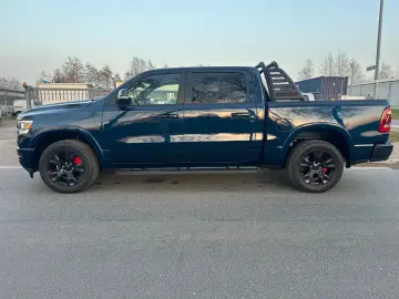 DODGE RAM 1500 LARAMIE CREW CAB 4X4 5.7L LPG