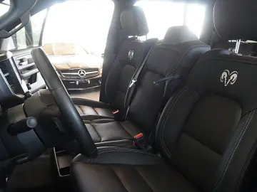 DODGE RAM 1500 HEMI 5.7l Crew-Cab 4x4 6Sitz HOCH-BREIT