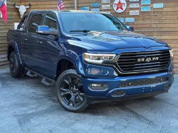 DODGE RAM 1500 Laramie 5 7L 4x4 AHK 12´´LED H&K