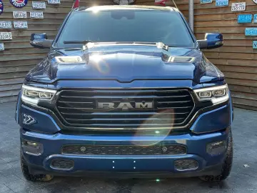 DODGE RAM 1500 Laramie 5 7L 4x4 AHK 12´´LED H&K