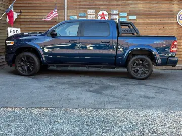 DODGE RAM 1500 Laramie 5 7L 4x4 AHK 12´´LED H&K