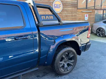 DODGE RAM 1500 Laramie 5 7L 4x4 AHK 12´´LED H&K