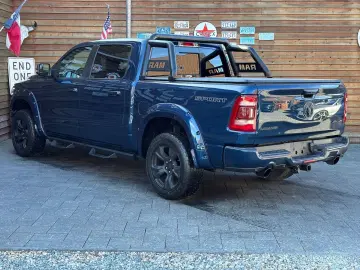 DODGE RAM 1500 Laramie 5 7L 4x4 AHK 12´´LED H&K