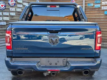 DODGE RAM 1500 Laramie 5 7L 4x4 AHK 12´´LED H&K