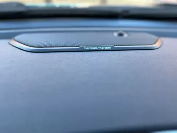 DODGE RAM 1500 Laramie 5 7L 4x4 AHK 12´´LED H&K