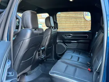 DODGE RAM 1500 Laramie 5 7L 4x4 AHK 12´´LED H&K