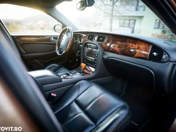 Jaguar XJ XJ8