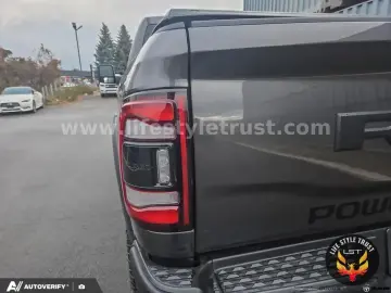 DODGE RAM 2500  POWER WAGON 6.4V8 HEMI 4x4 € 60.000 T1