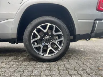 DODGE RAM 1500 Laramie Sport 3.0l MY25 LPG Panorama