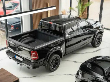 DODGE RAM 5 7 Limited LCD ACC LUFT VOLL