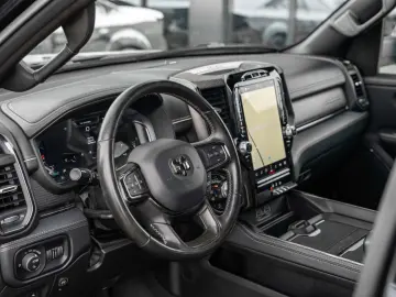 DODGE RAM 5 7 Limited LCD ACC LUFT VOLL