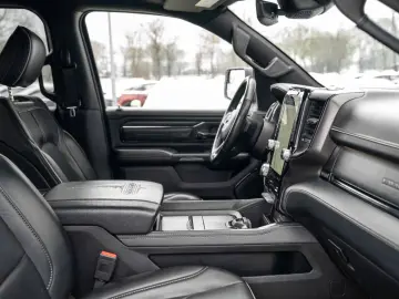 DODGE RAM 5 7 Limited LCD ACC LUFT VOLL