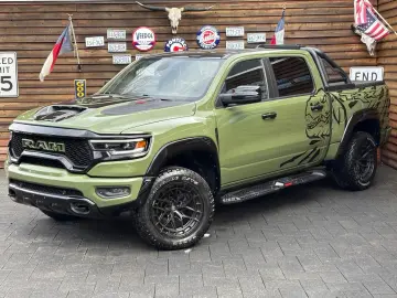 DODGE RAM 1500 TRX Bodykit 5.7L 12´´Display 4x4 AHK