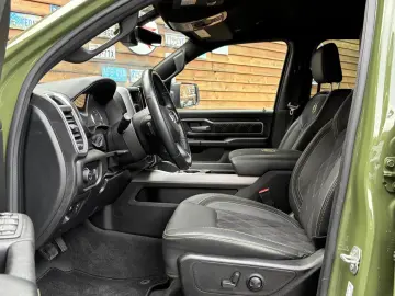 DODGE RAM 1500 TRX Bodykit 5.7L 12´´Display 4x4 AHK