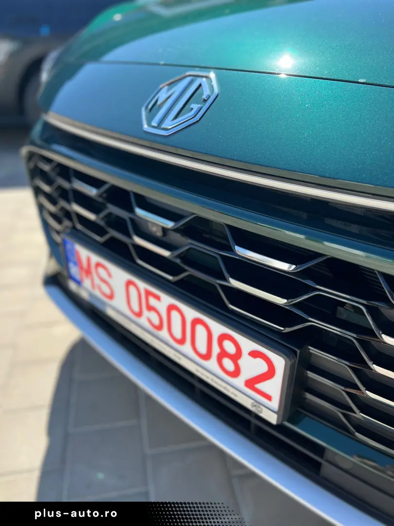 MG ZS HEV Hybrid  Luxury