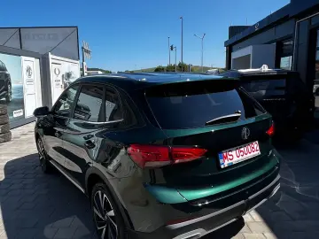 MG ZS HEV Hybrid  Luxury