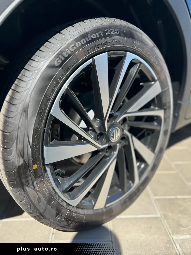 MG ZS HEV Hybrid  Luxury