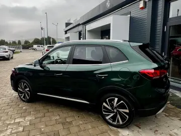 MG ZS HEV Hybrid  Luxury