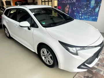 TOYOTA Corolla Touring Sports Hybrid