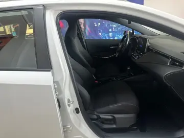 TOYOTA Corolla Touring Sports Hybrid