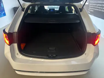 TOYOTA Corolla Touring Sports Hybrid