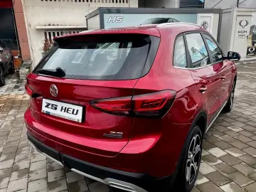 MG ZS HEV