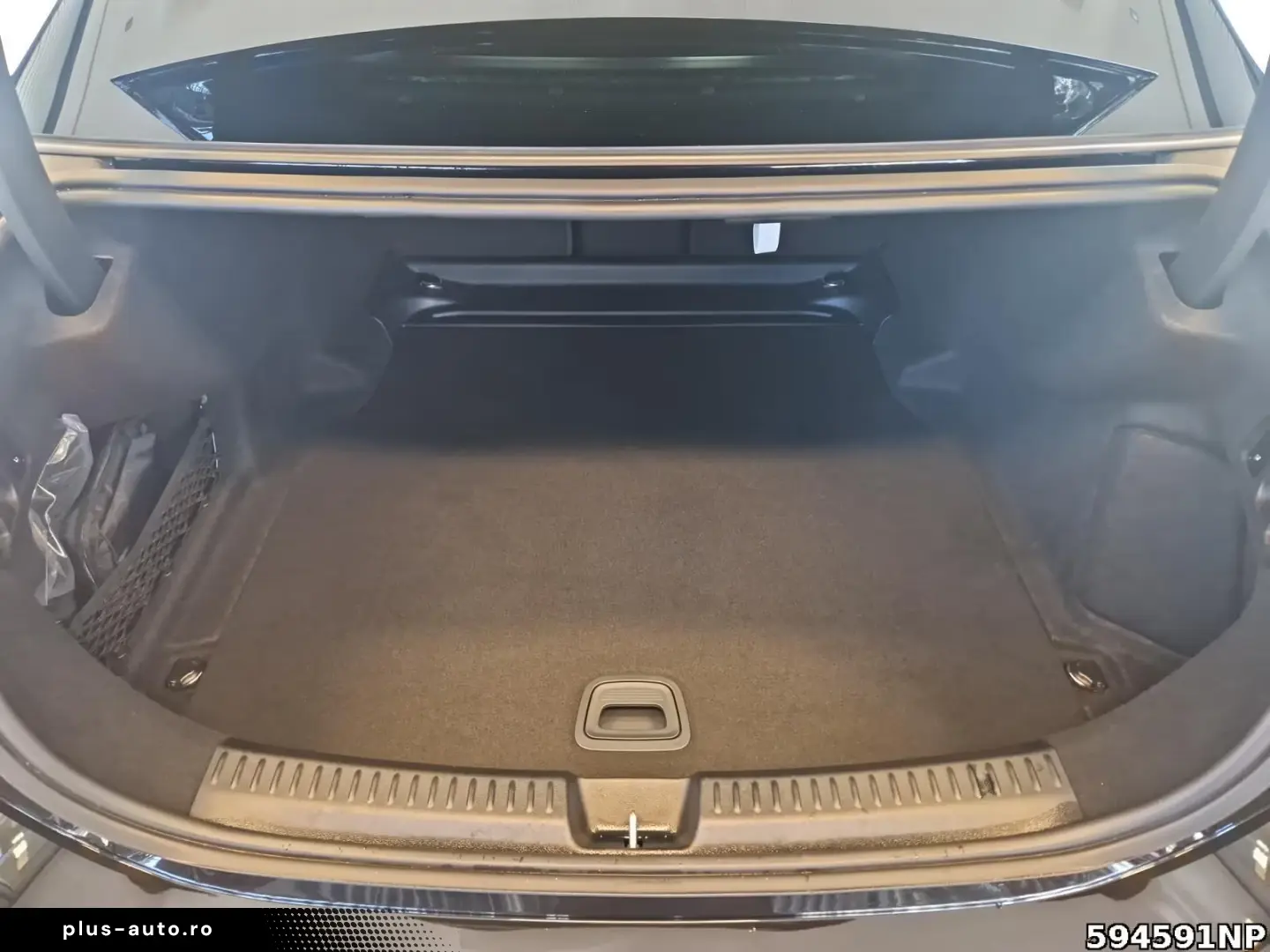 Mercedes-Benz E 220 d AMG Night LED KEYLESS