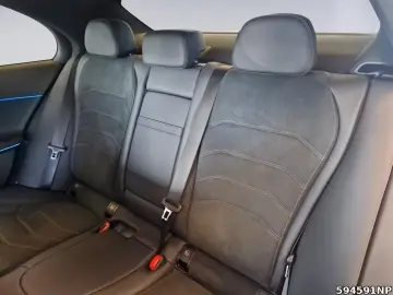 Mercedes-Benz E 220 d AMG Night LED KEYLESS