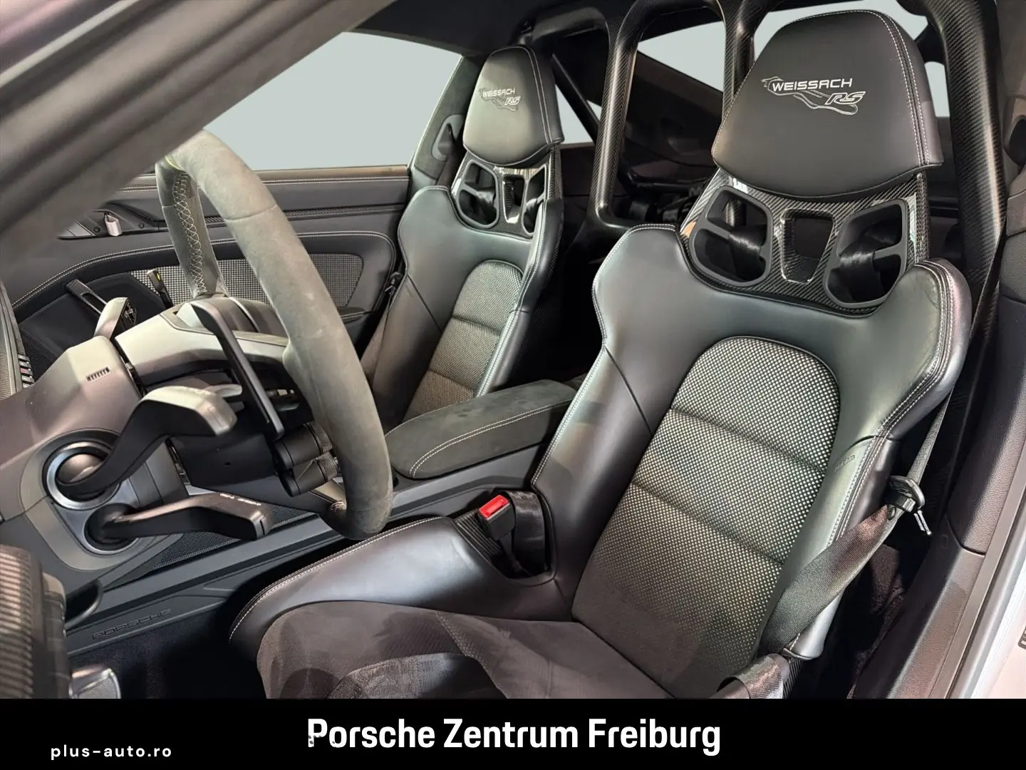 PORSCHE 992 (911) GT3 RS Weissach Matrix Carbon Lift