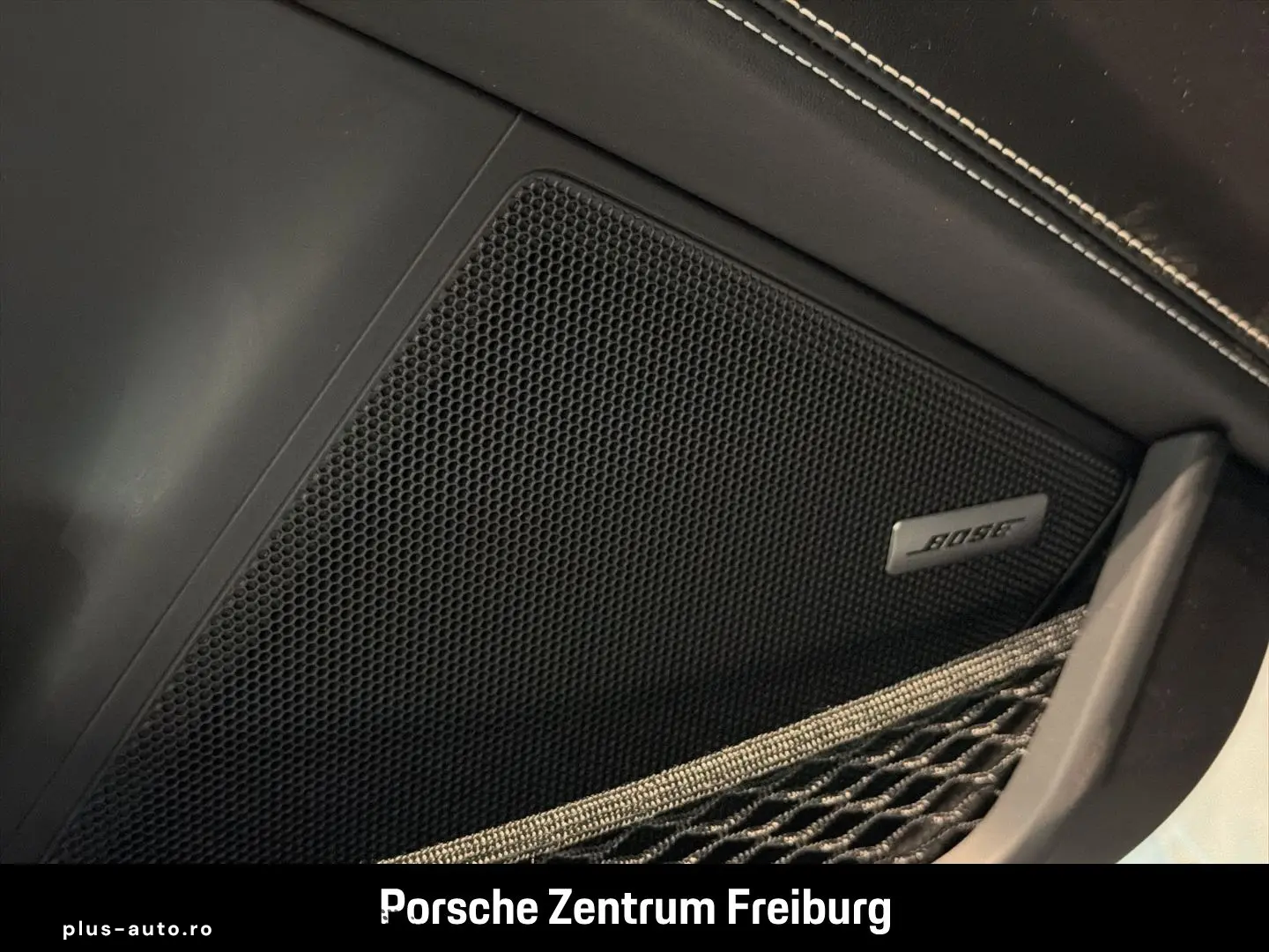 PORSCHE 992 (911) GT3 RS Weissach Matrix Carbon Lift