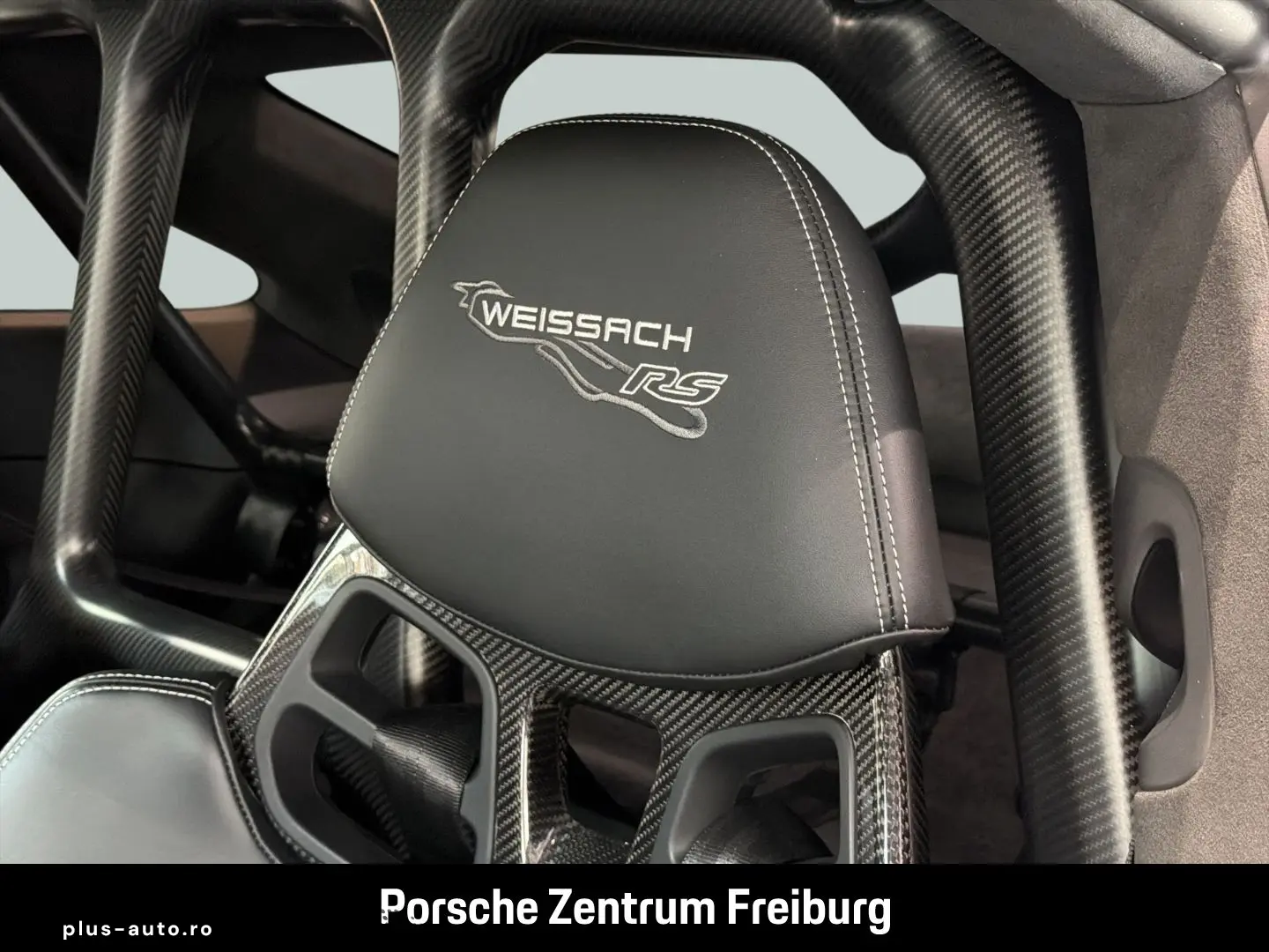 PORSCHE 992 (911) GT3 RS Weissach Matrix Carbon Lift