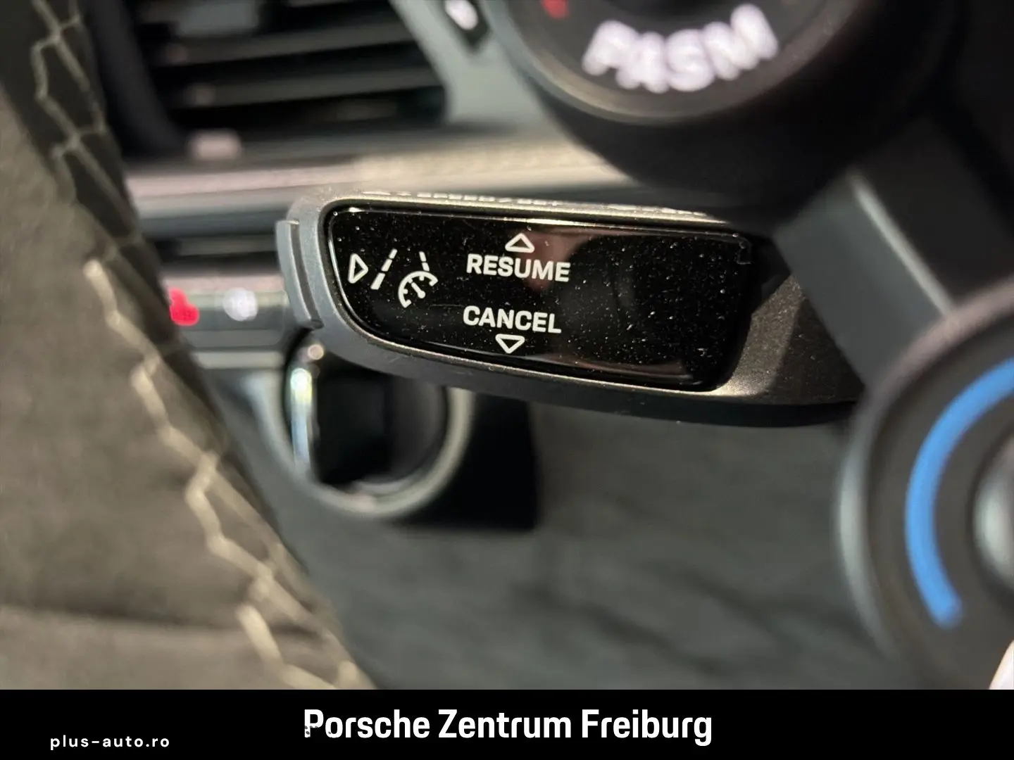 PORSCHE 992 (911) GT3 RS Weissach Matrix Carbon Lift