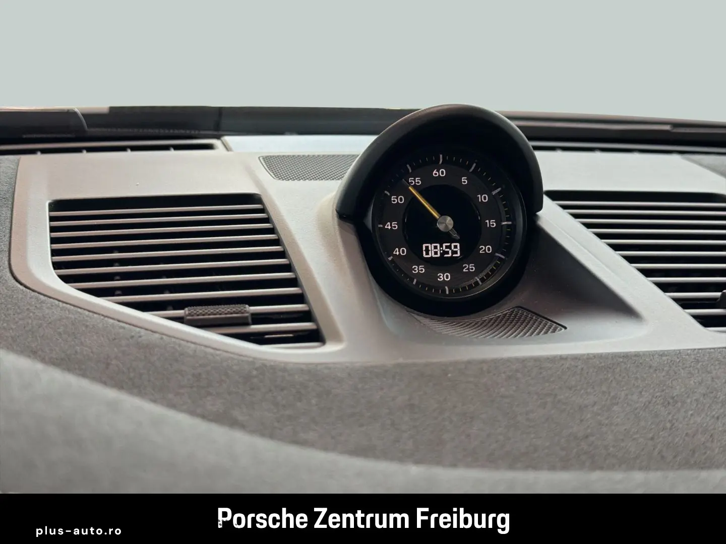 PORSCHE 992 (911) GT3 RS Weissach Matrix Carbon Lift