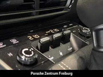 PORSCHE 992 (911) GT3 RS Weissach Matrix Carbon Lift