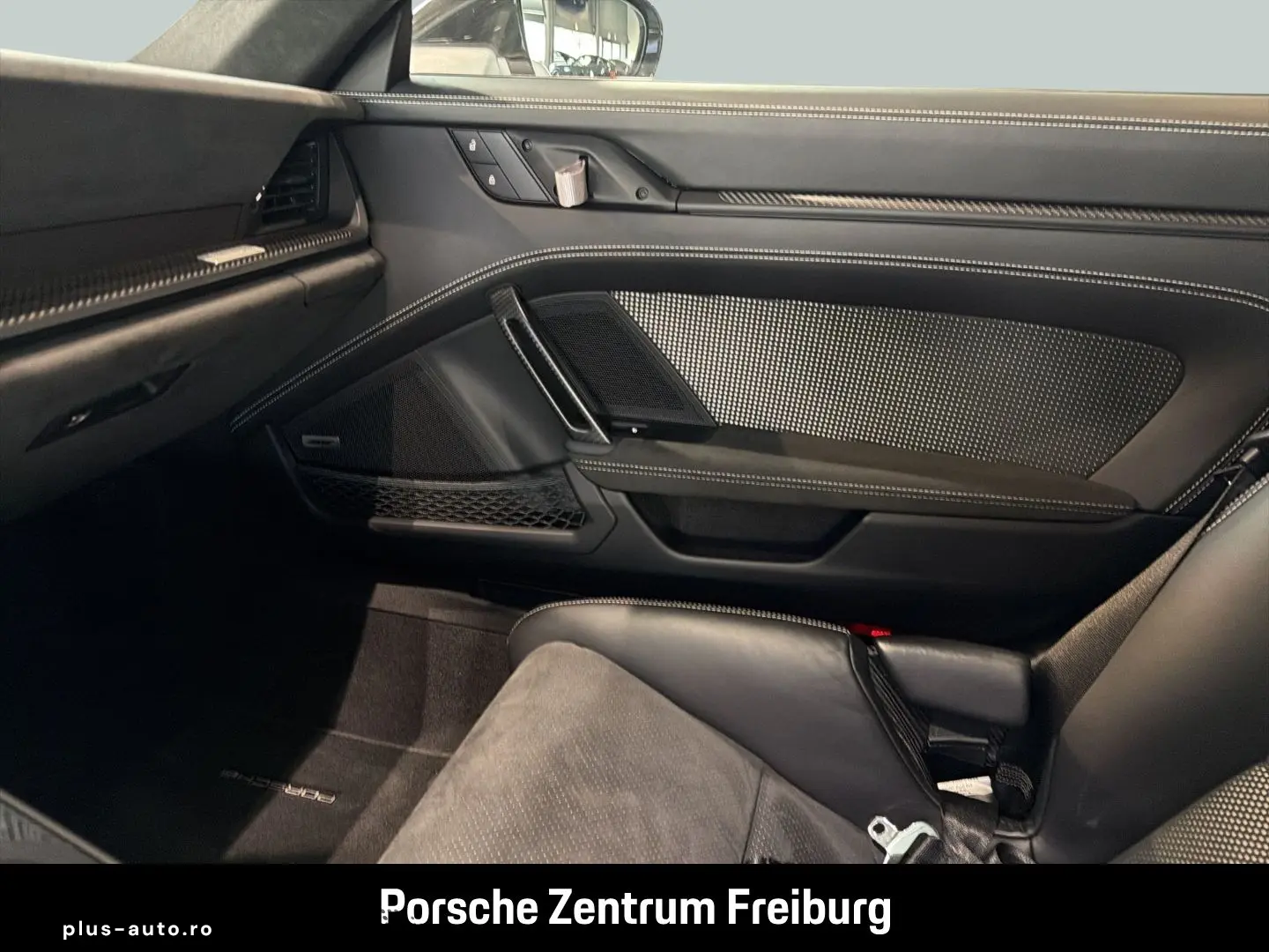 PORSCHE 992 (911) GT3 RS Weissach Matrix Carbon Lift