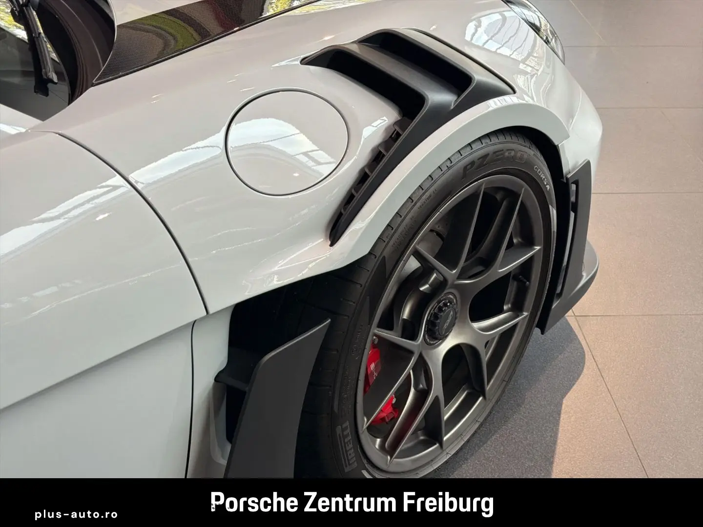 PORSCHE 992 (911) GT3 RS Weissach Matrix Carbon Lift