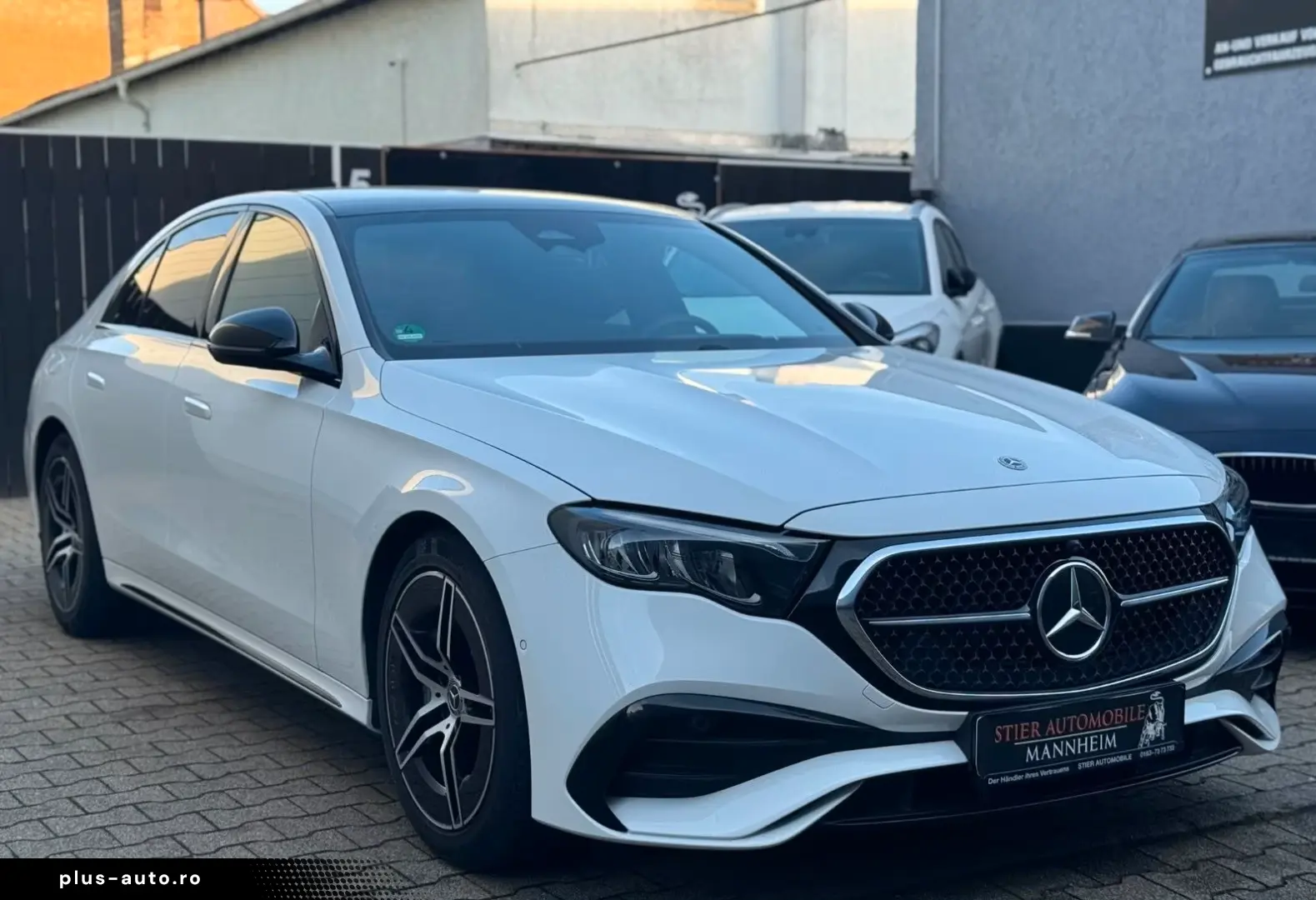 MERCEDES-BENZ E 220 d AMG Line Advanced PANO LEDER 18TKM