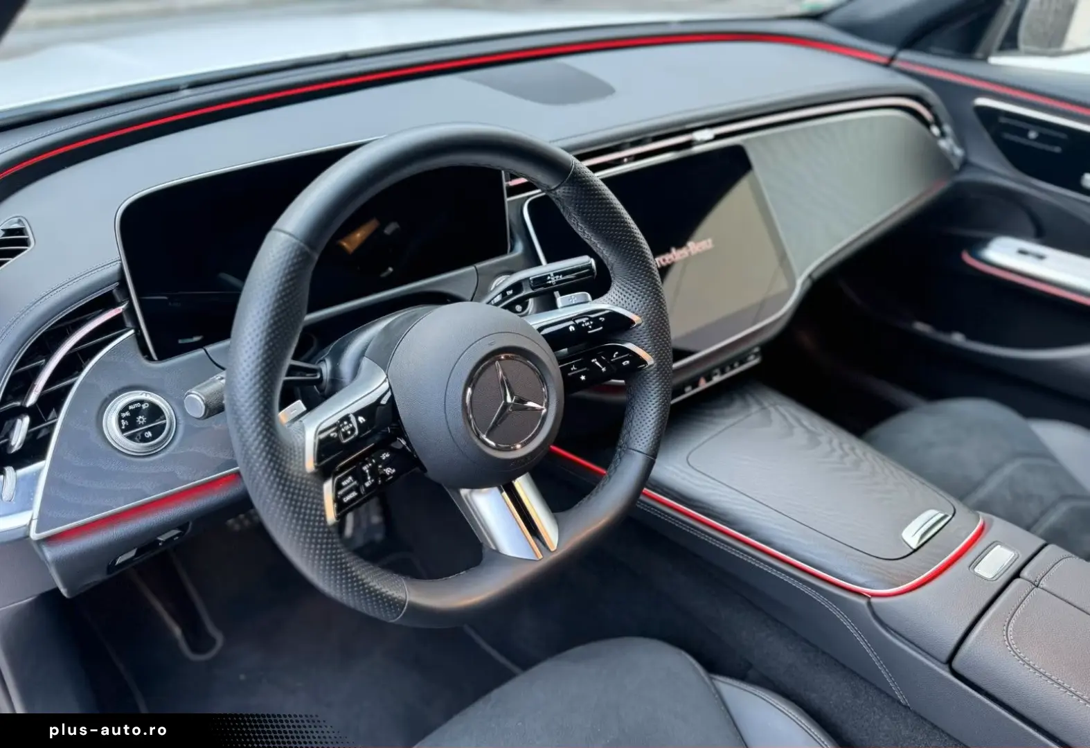 MERCEDES-BENZ E 220 d AMG Line Advanced PANO LEDER 18TKM