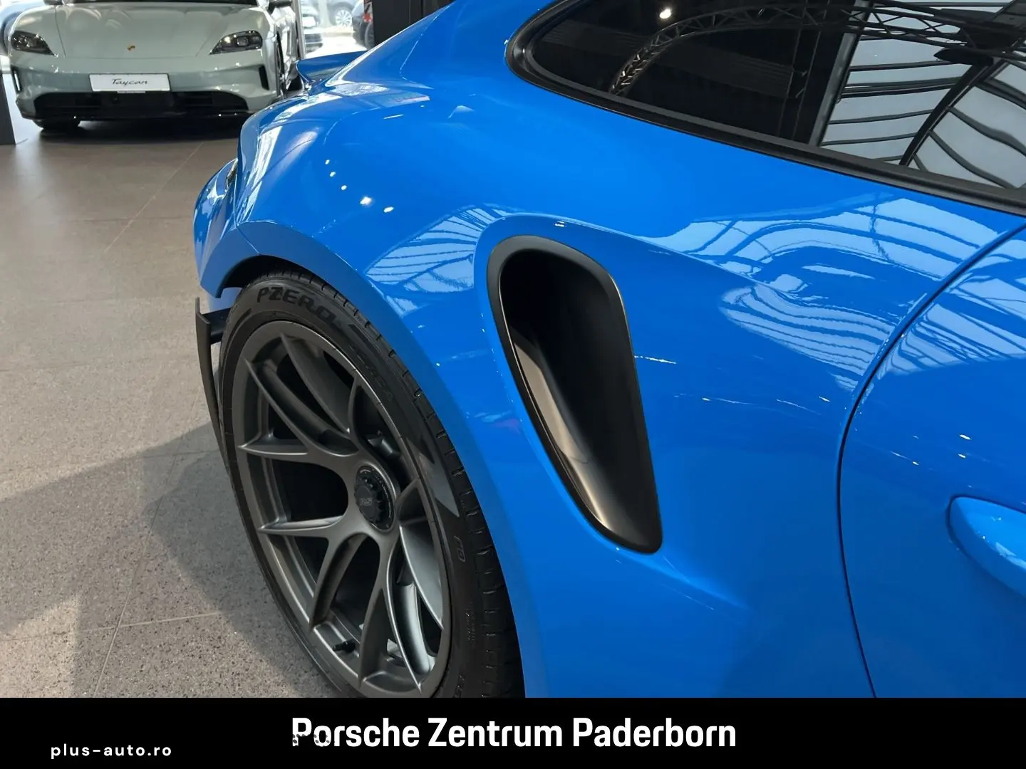 PORSCHE 992 911 GT3 RS Lift Weissach Bose Carbon Matrix