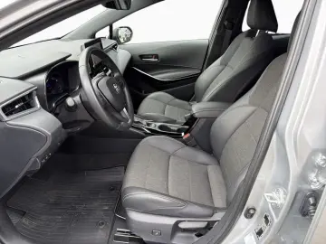 TOYOTA Corolla 1.8 Hybrid