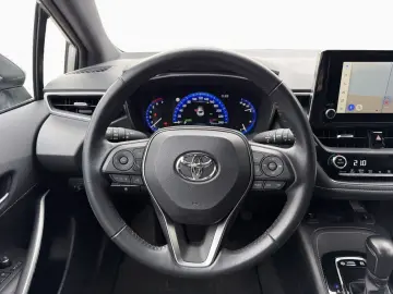 TOYOTA Corolla 1.8 Hybrid