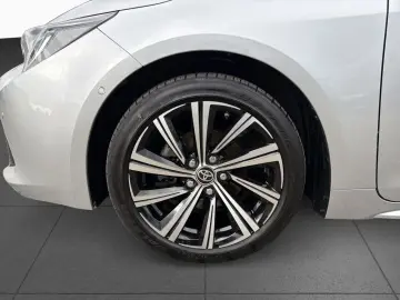 TOYOTA Corolla 1.8 Hybrid