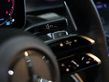 MERCEDES-BENZ C 220 d LIMOUSINE AMG-LINE SPORT