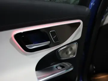 MERCEDES-BENZ C 220 d LIMOUSINE AMG-LINE SPORT