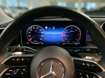 MERCEDES-BENZ C 220 d  AMG NIGHT AHK KAMERA SDACH BURMESTER