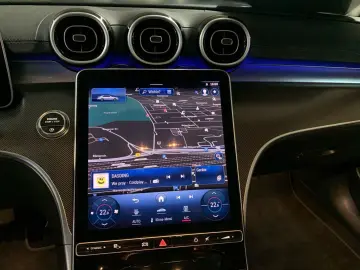 MERCEDES-BENZ C 220 d  AMG NIGHT AHK KAMERA SDACH BURMESTER